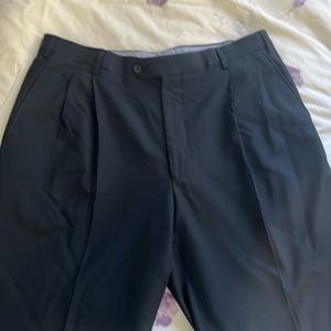 Kirkland Signature men’s navy cuffed pants